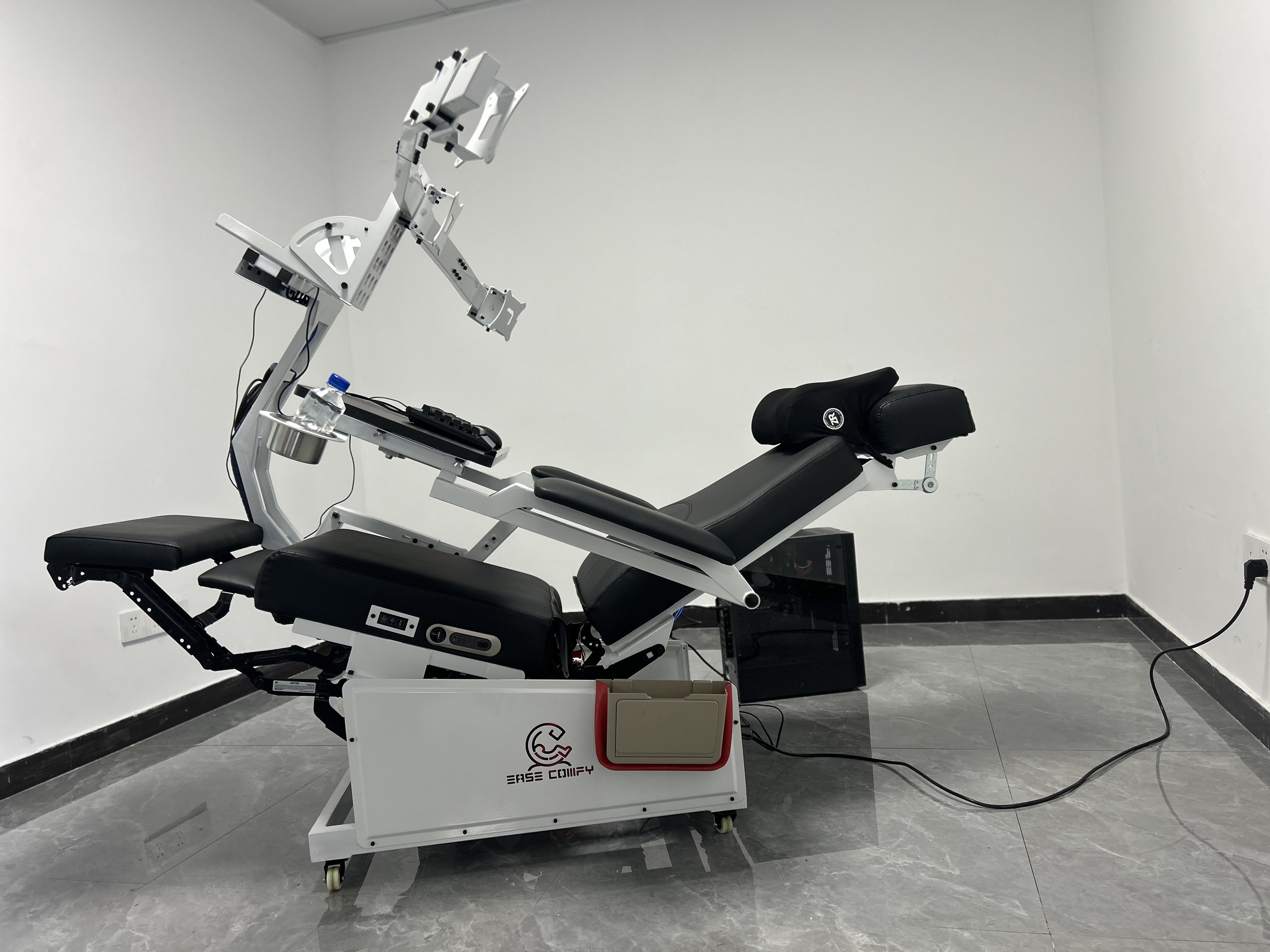 Easy Trio 3 Tilted Computer Chair Workstation Computer Cockpit Zero Gravity Chair Hot Cool Massage Seat Comfortable and Affordable